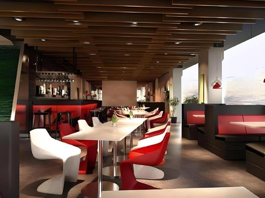G Suites Hotel By Amithya Surabaya Exterior photo